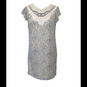 Belle x Badgley Mischka Crochet Lace Print Flutter Sleeve Dress • Size 8 🔴